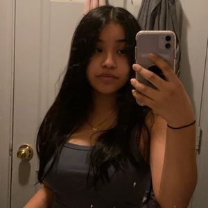 Meet your Posher, Dayanara